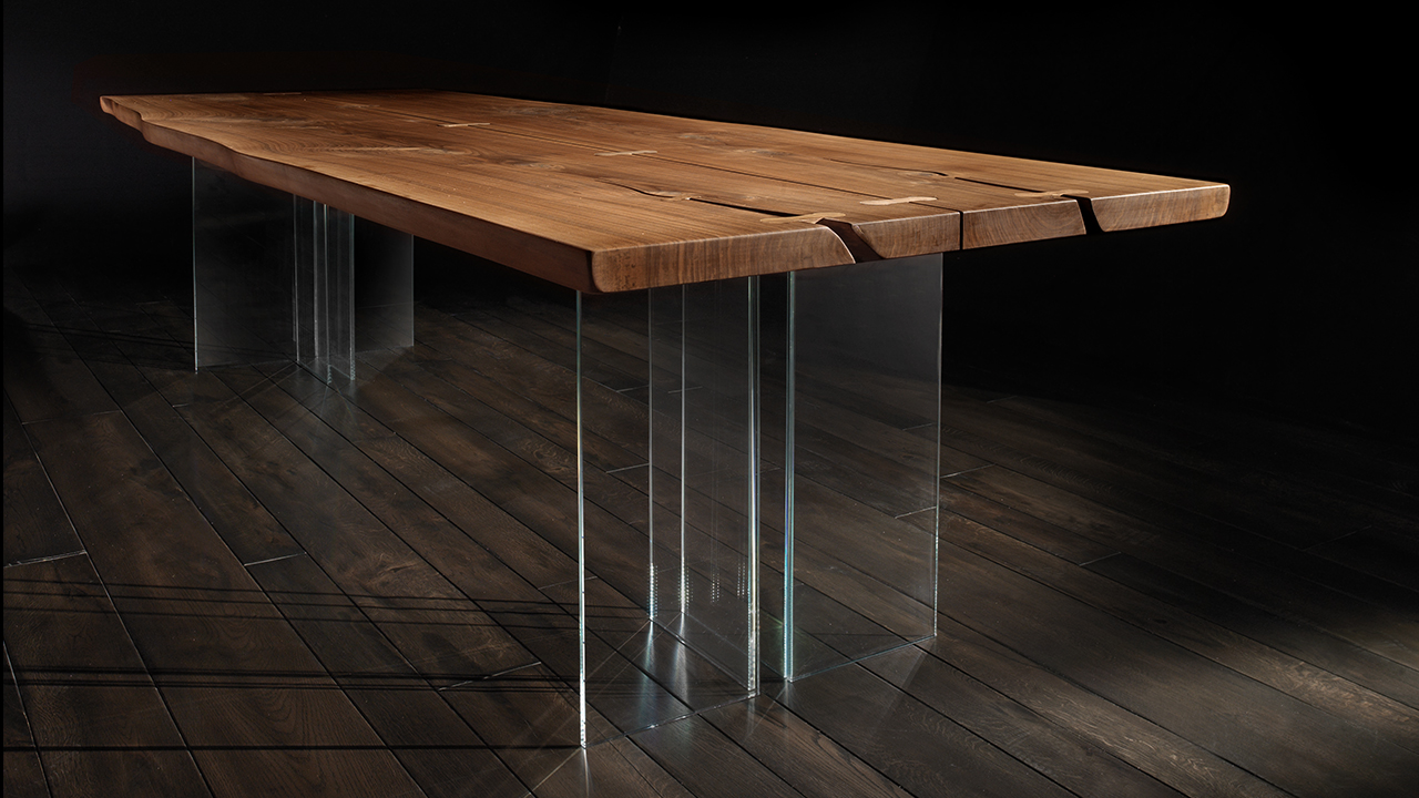 Vero Table with T-Glass leg